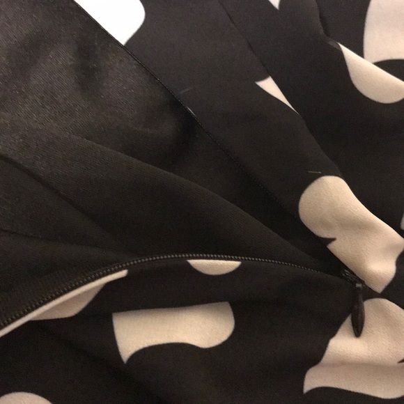 Skirt - Picture 4 of 4